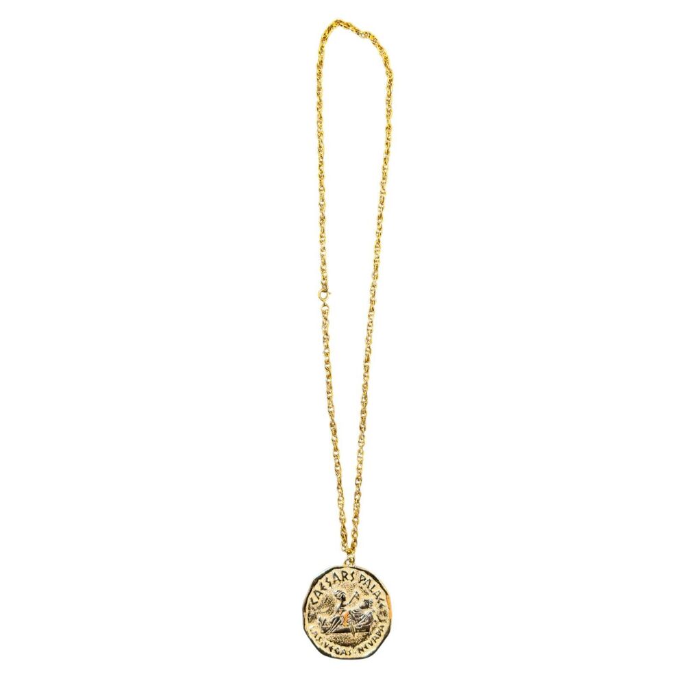 VTG Caesars Palace Coin Las Vegas Nevada Gold Tone Medallion Pendant Necklace